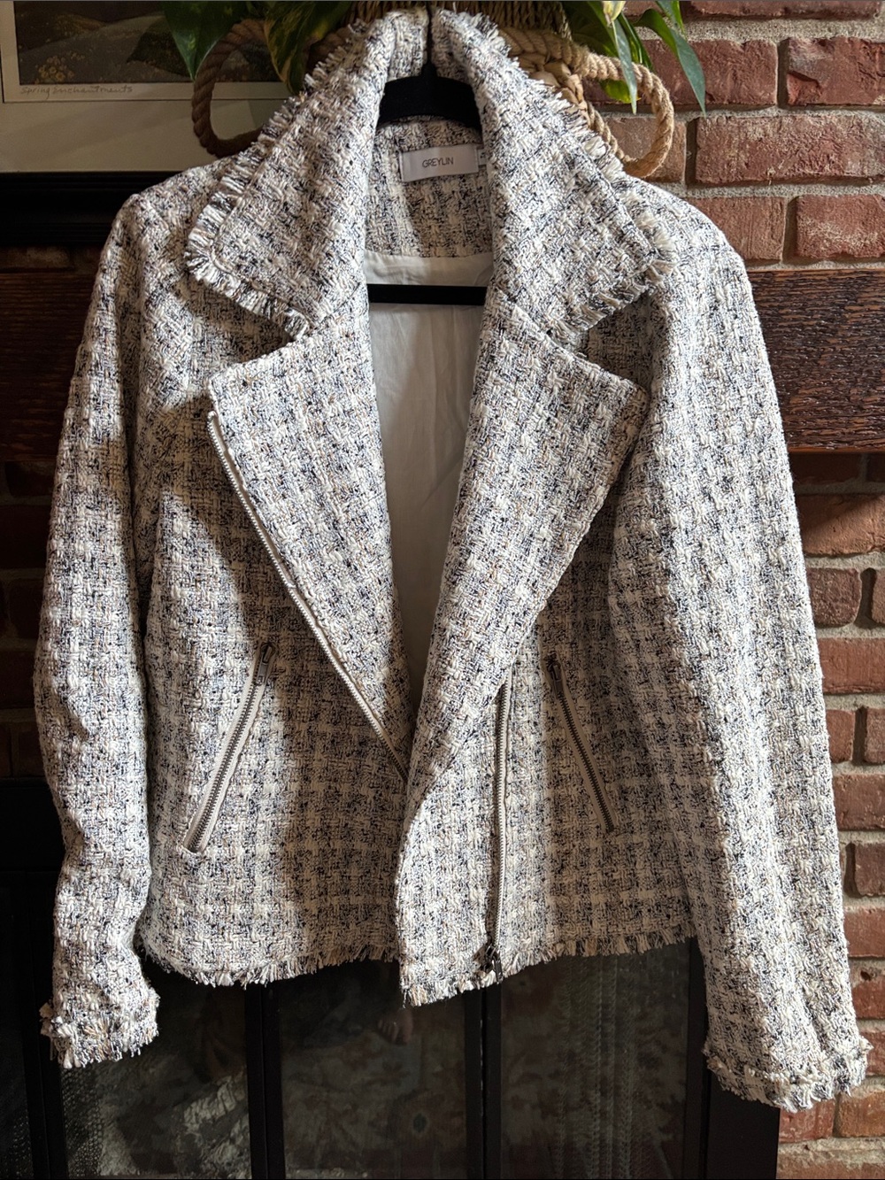 Greylin Tweed Zip-Front Blazer in Cream and Light Gray
